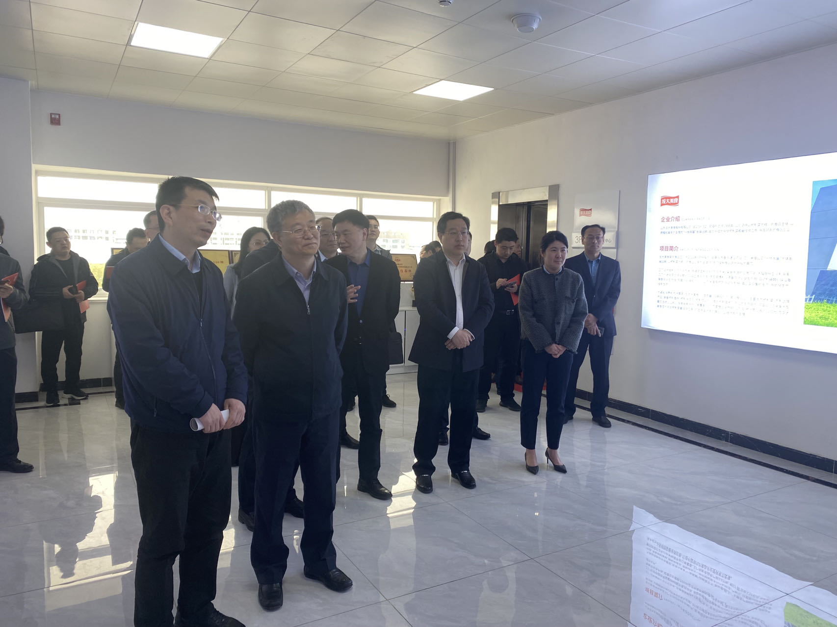 中国食品药品检定研究院调研组到访聚鑫汇娱乐考察调研